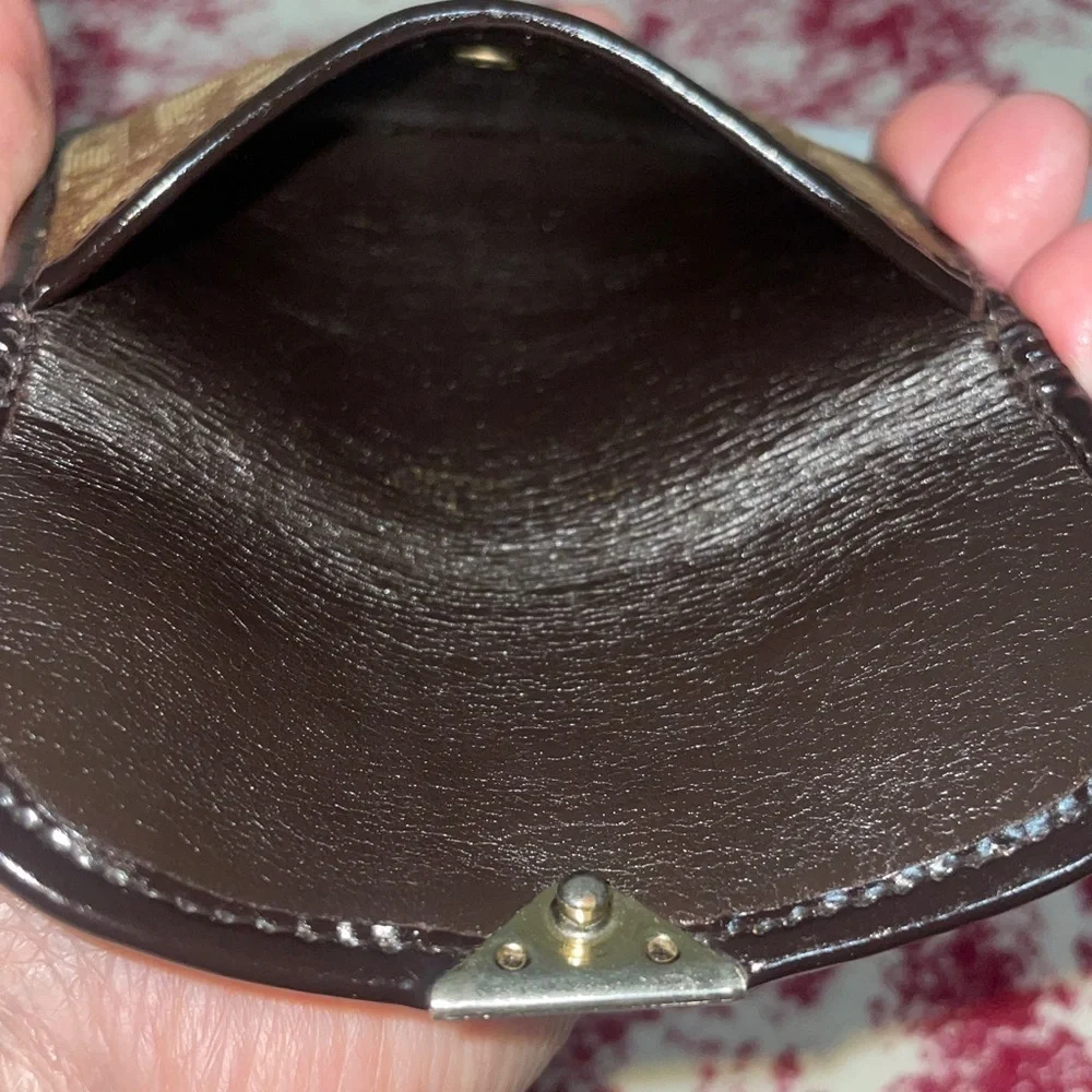 Dior chic coin